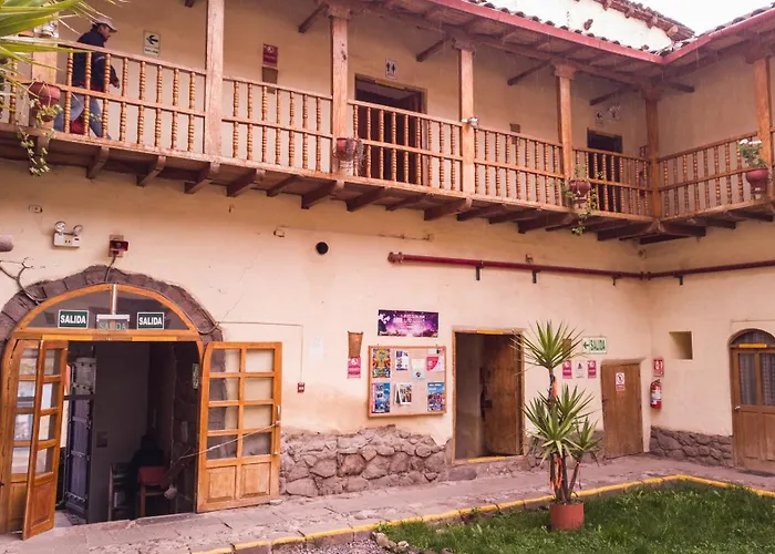 Hotel cerca del colegio: Loki Cusco