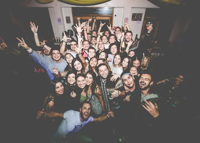 Hotel cerca del colegio: Loki Cusco